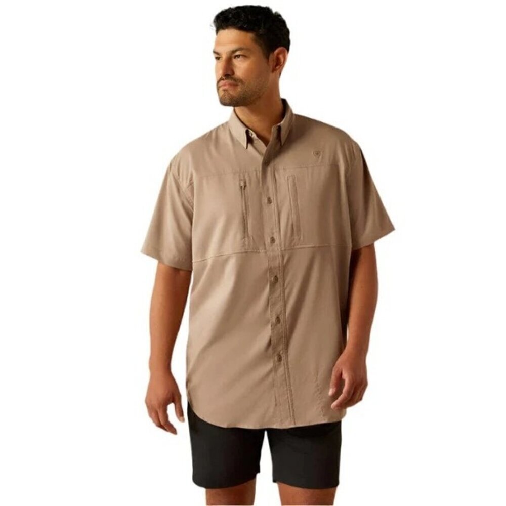 Ariat Men's SM Short Sleeve Venttek Solid Button Shirt Taupe Grey 10055244